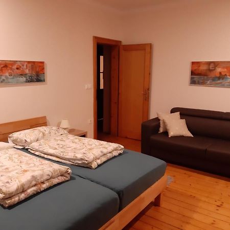 Triglav Apartment House Kranj Zewnętrze zdjęcie